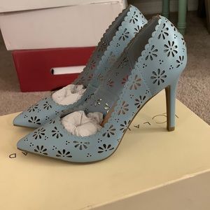 LC Lauren Conrad Cutout heels